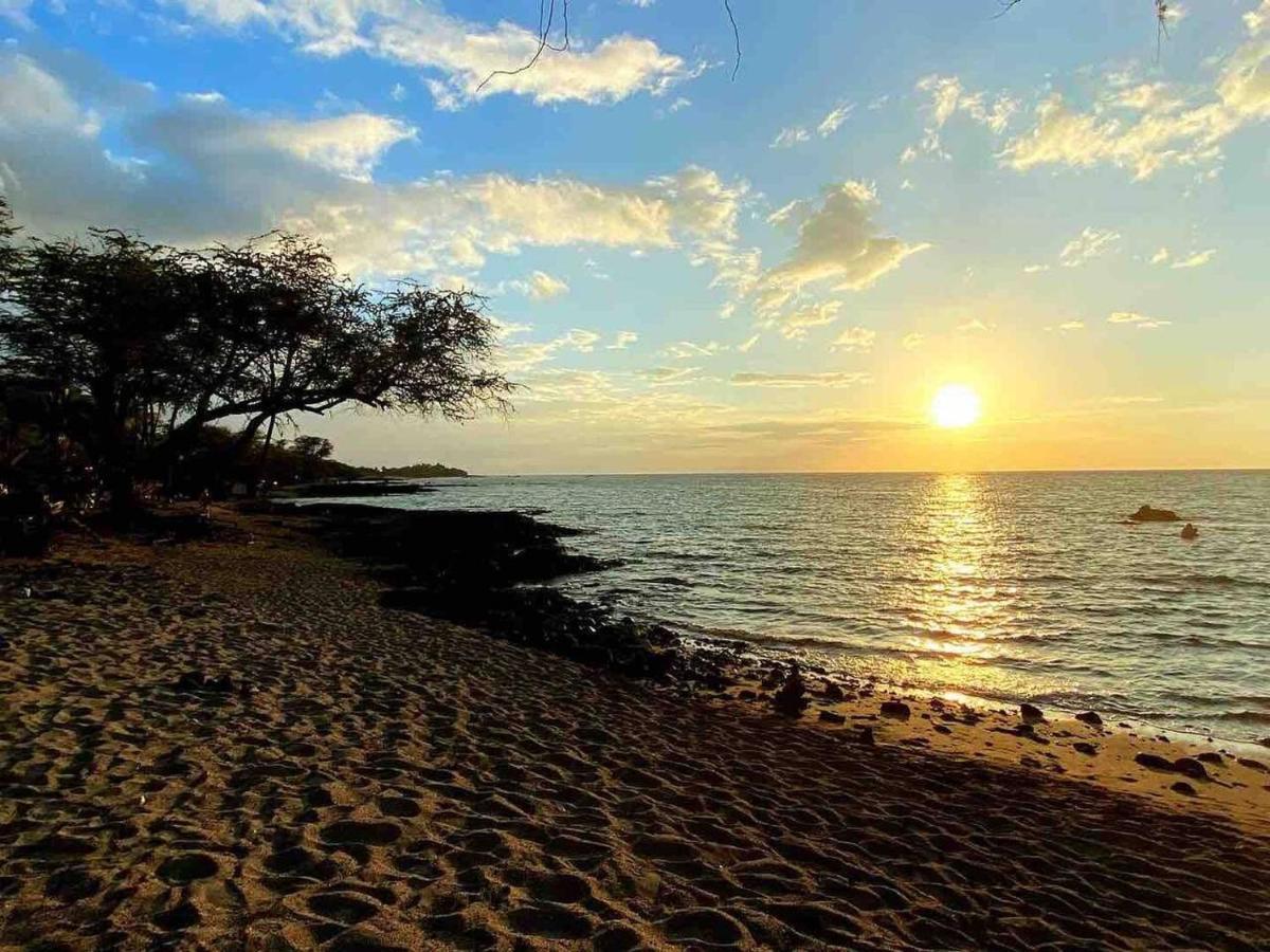Family Friendly Kailua Bay View Ac Free Parking Walk To Kailua Village Exterior photo
