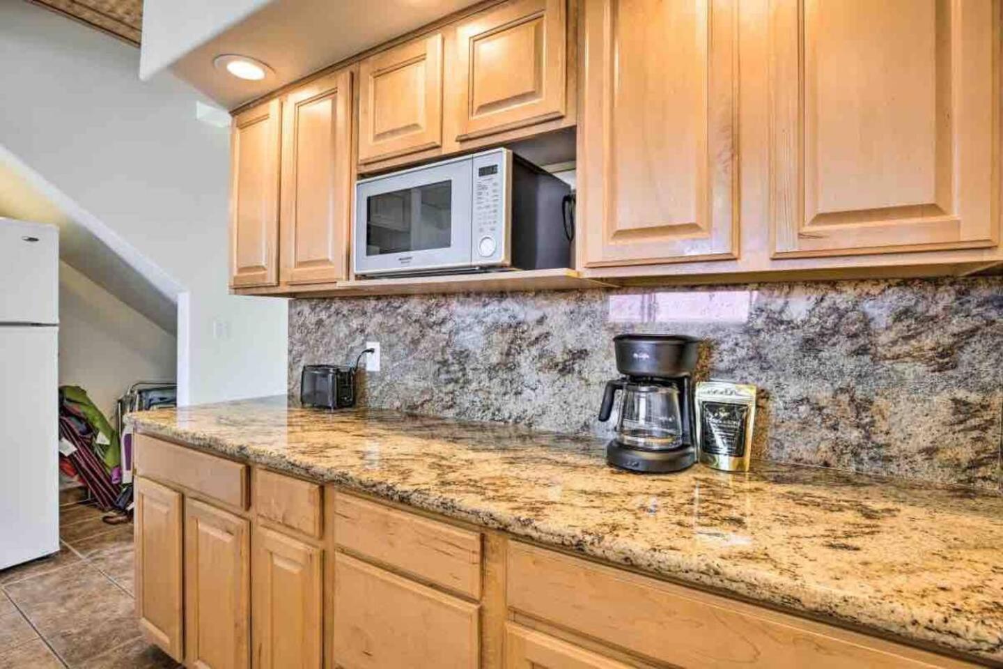 Family Friendly Kailua Bay View Ac Free Parking Walk To Kailua Village Exterior photo