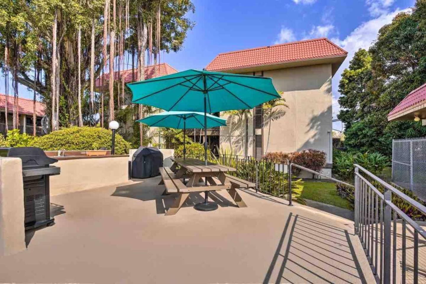 Family Friendly Kailua Bay View Ac Free Parking Walk To Kailua Village Exterior photo